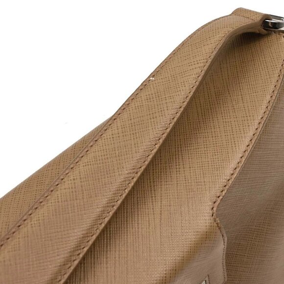 Salvatore Ferragamo Brown Leather Gancini Handbag - Picture 4 of 11